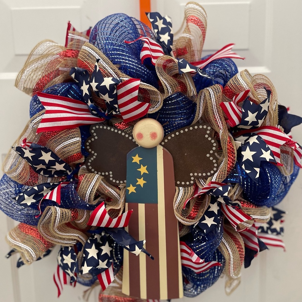 Patriotic angel wreath